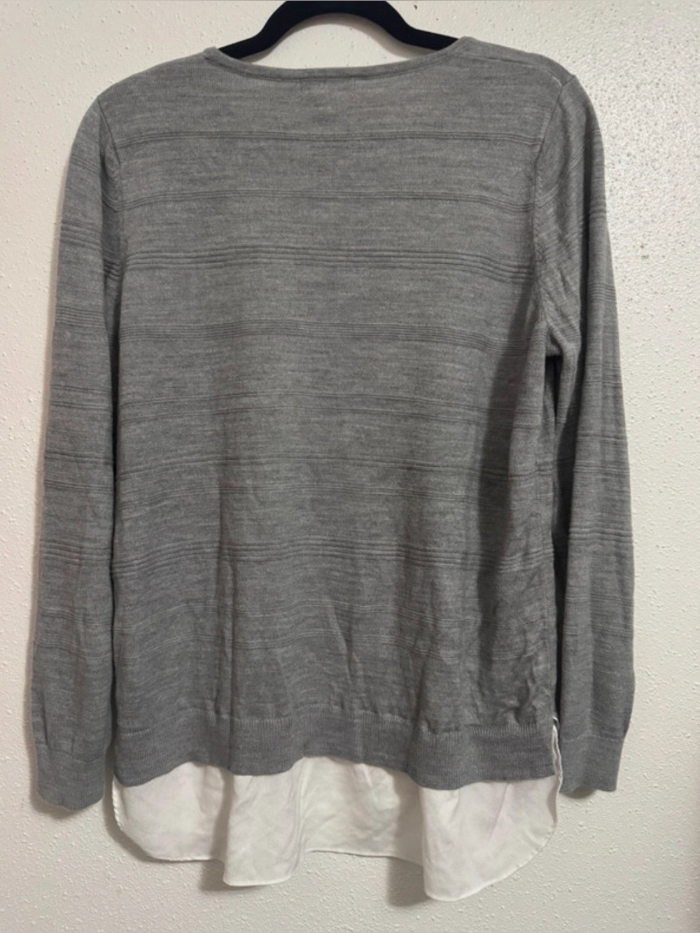 Calvin Klein Women's Size L Gray 2-in-1 Layered-Look Sweater & Shirt Hem - Picture 5 of 15